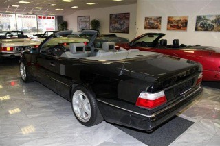 Mercedes-Benz Ostatní modely 124 CE 300 24V Cabrio AMG 1992