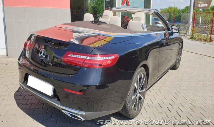 Mercedes-Benz E 220d AMG CABRIO BÉŽOVÁ KŮ 2020