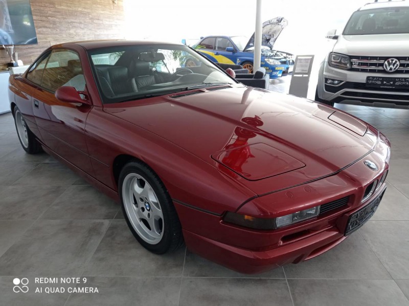 BMW 8 850 CSI