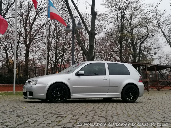 Volkswagen Golf R32 iv Turbo 2002