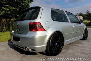 Volkswagen Golf R32 iv Turbo 2002