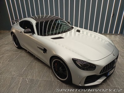 Mercedes-Benz AMG GT R