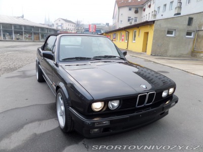 BMW 3 e30 Kabriolet 320i