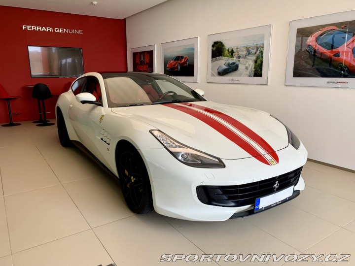 Ferrari GTC4Lusso 1. majitel CZ 2019