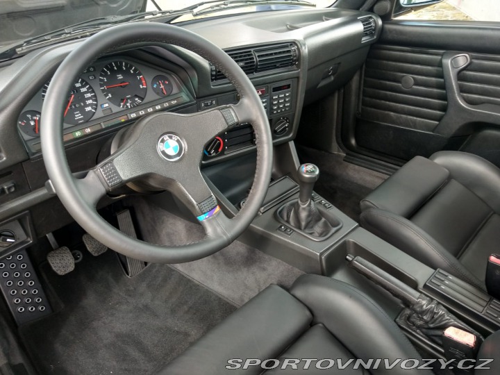 BMW M3 1986