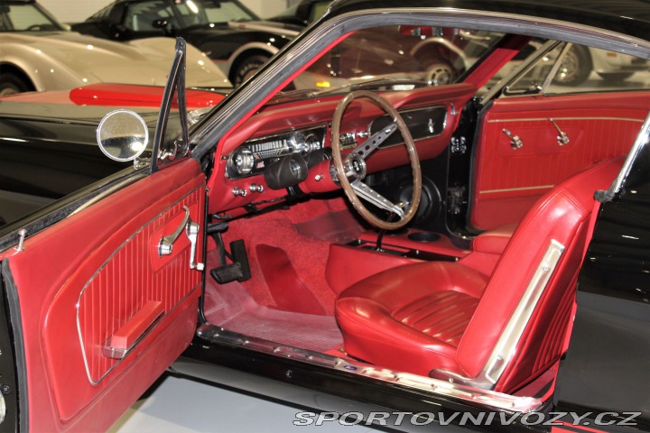 Ford Mustang Fastback, V8, V ČR 1965