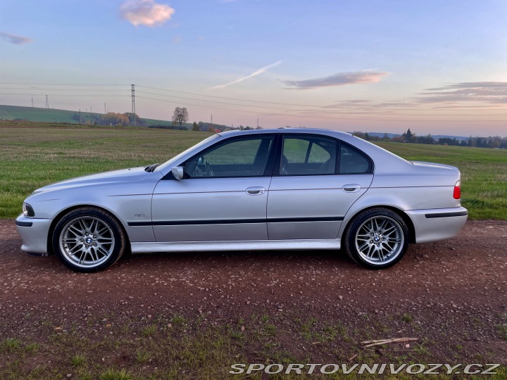 BMW 5 E39 2001