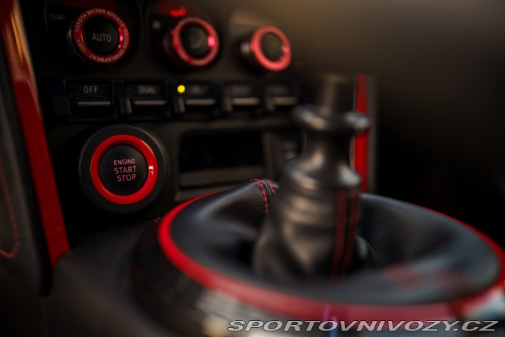 Toyota GT86 TURBO 2012