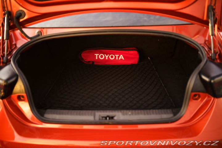 Toyota GT86 TURBO 2012