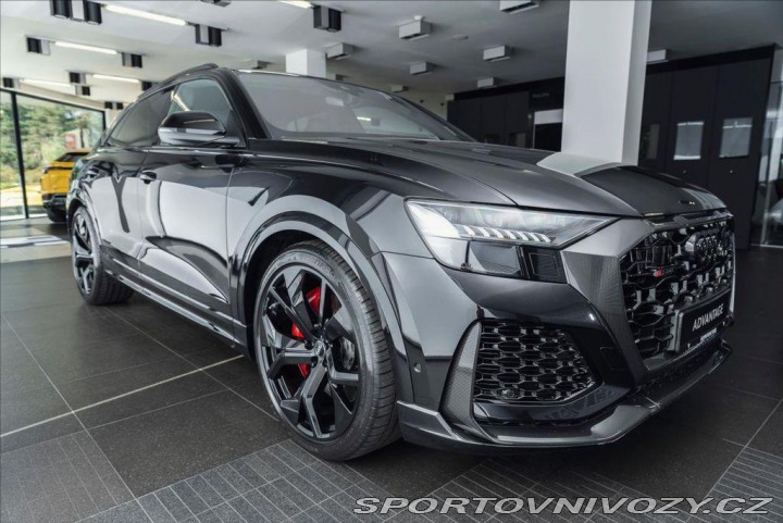 Audi RS Q8 quattro/Sedadla RS/B& 2023