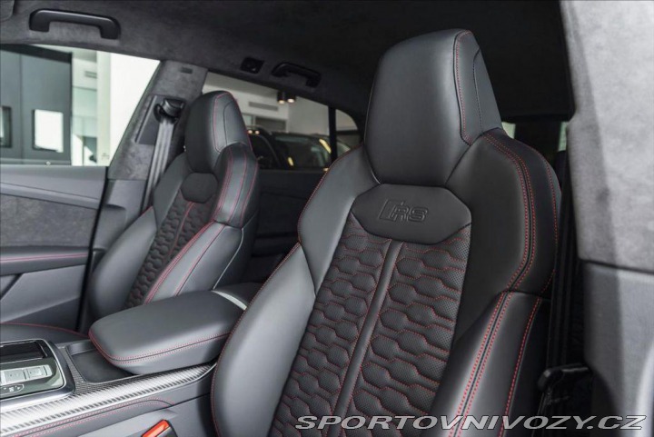 Audi RS Q8 quattro/Sedadla RS/B& 1800