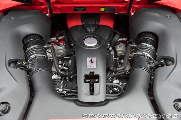 Ferrari F8 Spider /360°/JBL/Lift/Car 2021