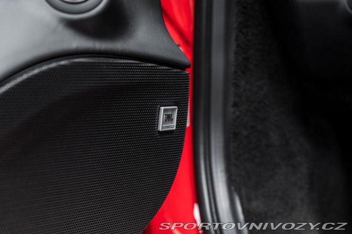 Ferrari F8 Spider /360°/JBL/Lift/Car 2021