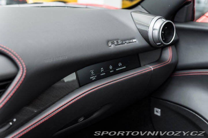 Ferrari F8 Spider /360°/JBL/Lift/Car 2021