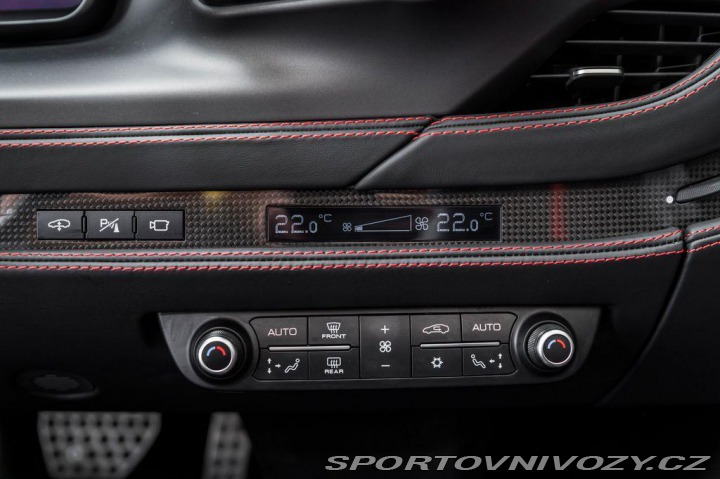 Ferrari F8 Spider /360°/JBL/Lift/Car 2021