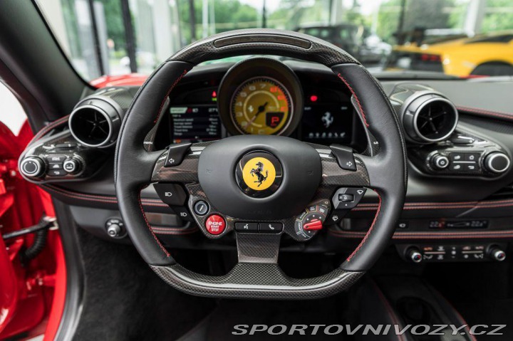 Ferrari F8 Spider /360°/JBL/Lift/Car 2021
