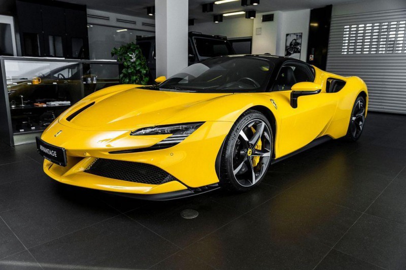 Ferrari SF90 Stradale Komfortsitze/Lif