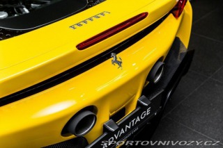 Ferrari SF90 Stradale Komfortsitze/Lif 2023