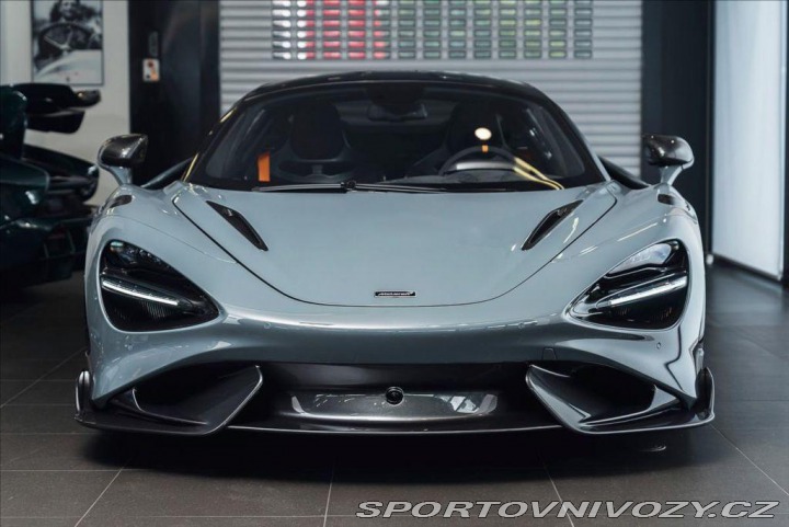 McLaren 765LT 2021