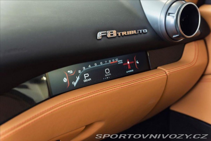 Ferrari F8 Tributo Coupé DCT 1800