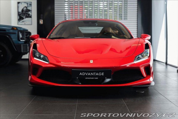 Ferrari F8 Tributo Coupé DCT 1800