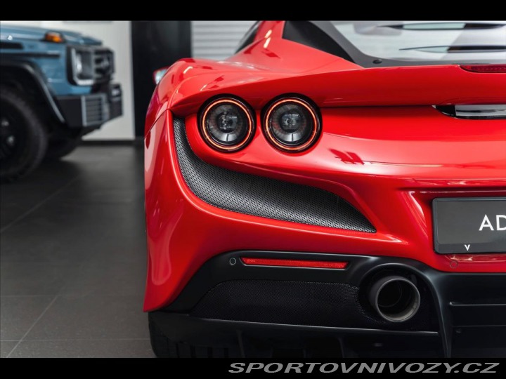 Ferrari F8 Tributo 2020