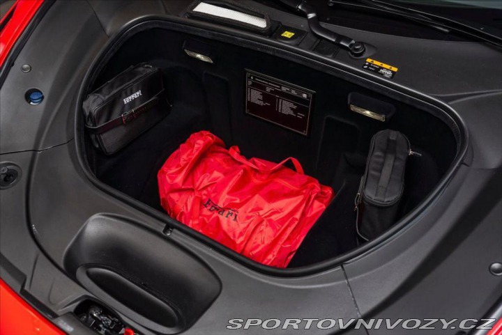 Ferrari F8 Tributo Coupé DCT/360°/20 1800