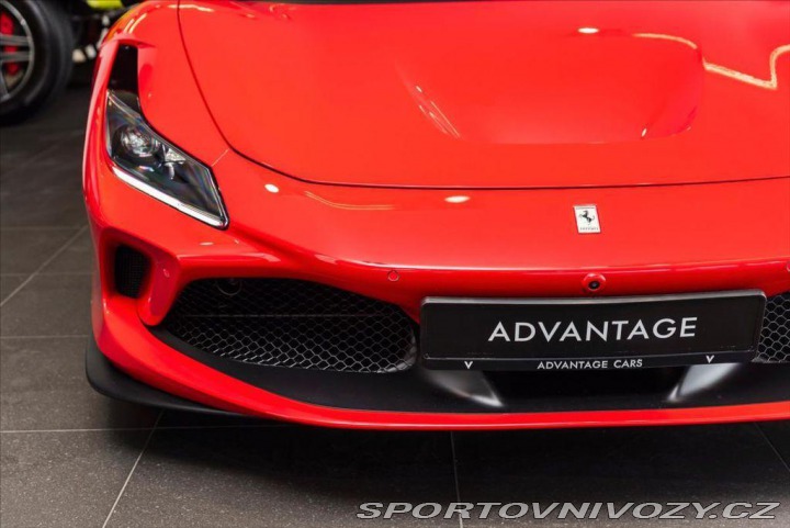 Ferrari F8 Tributo Coupé DCT/360°/20 1800