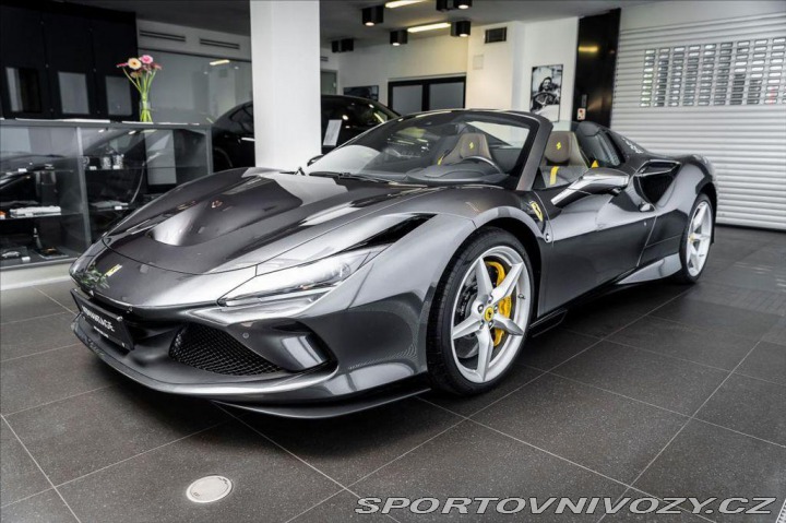 Ferrari F8 Spider/360°/AFS/Lifting/D 1800