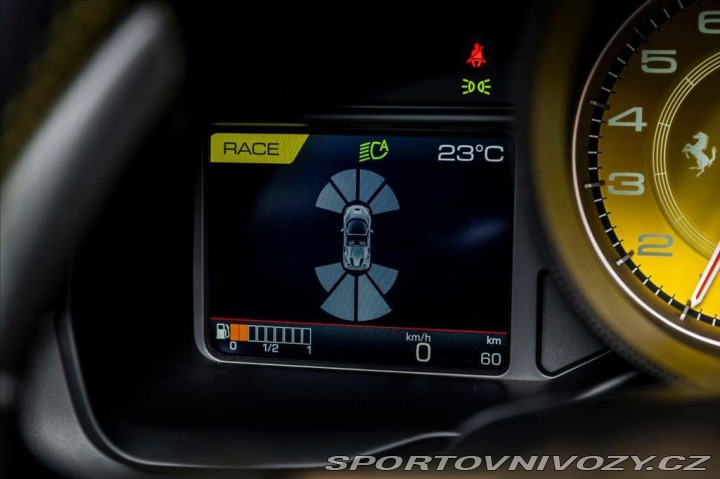 Ferrari F8 Spider/360°/AFS/Lifting/D 1800