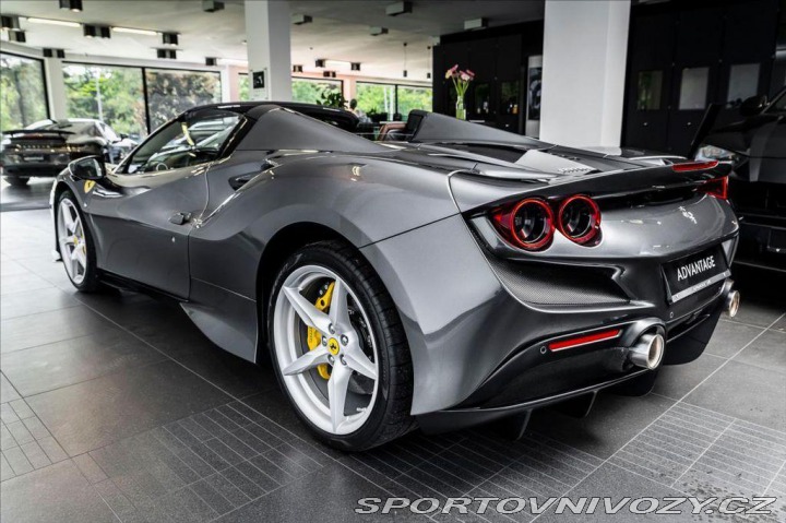 Ferrari F8 Spider/360°/AFS/Lifting/D 2022