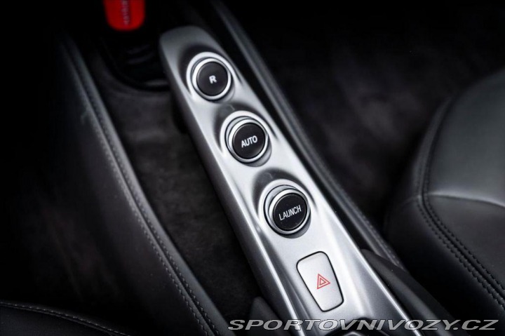 Ferrari F8 Spider/Lift/Kamera/PDC/El 1800