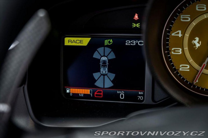 Ferrari F8 Spider/Lift/Kamera/PDC/El 1800