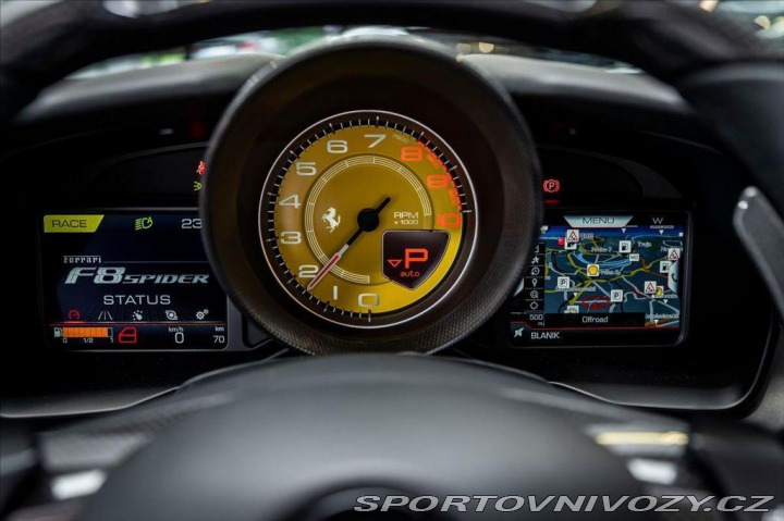 Ferrari F8 Spider/Lift/Kamera/PDC/El 1800