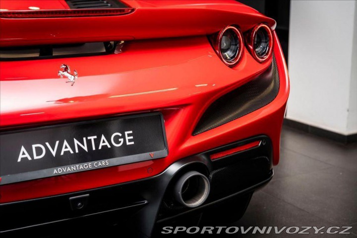 Ferrari F8 Spider/Lift/Kamera/PDC/El 1800