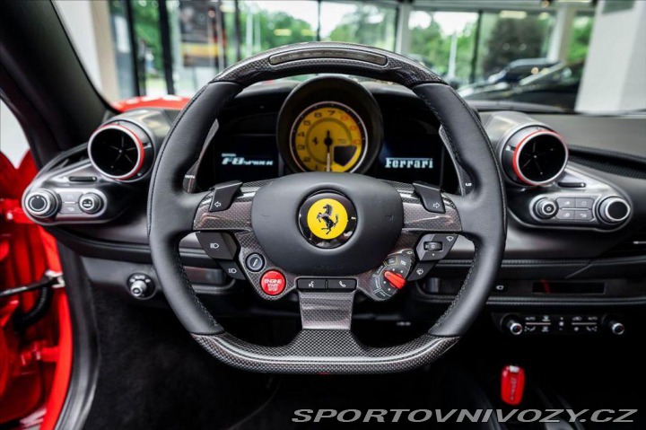 Ferrari F8 Spider/Lift/Kamera/PDC/El 1800