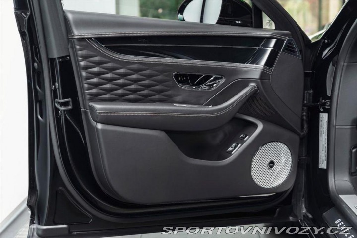 Bentley Flying Spur W12 First Edition/HUD/Nai 1800