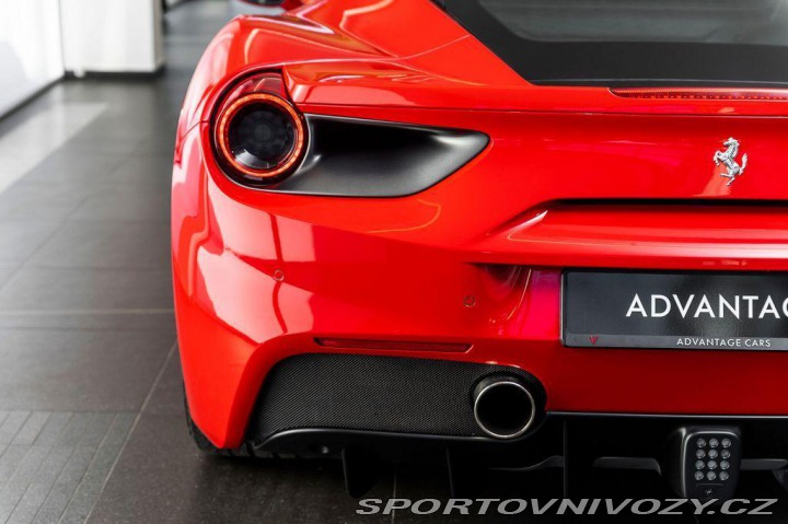 Ferrari 488 GTB GTB/JBL/Lift/Kamera/E 2016