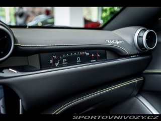 Ferrari Portofino Modrý Karbon/Pass.Display 2020