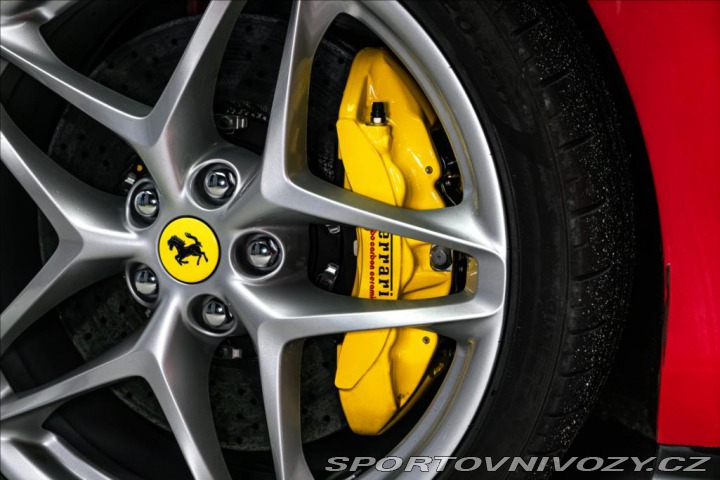 Ferrari Roma V8 ROSSO CORSA, CZ OV,RU 2022