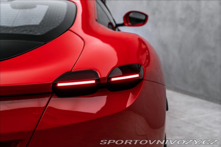 Ferrari Roma V8 ROSSO CORSA, CZ OV,RU 2022