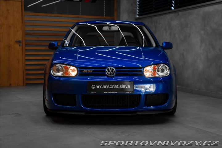 Volkswagen Golf 3,2 R32 4motion, BOSE, NA 2002