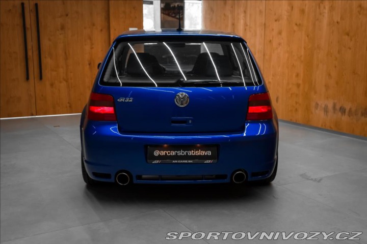 Volkswagen Golf 3,2 R32 4motion, BOSE, NA 2002