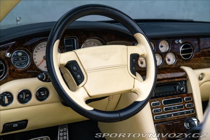 Bentley Azure Convertible V8 6.75 2006