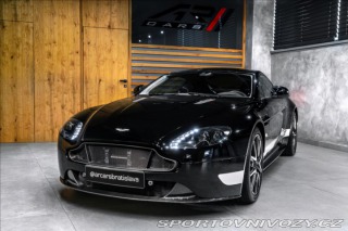 Aston Martin V8 4,7 GT, KARBÓN, KAMERA  B 2016