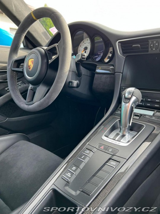 Porsche 911 GT2 RS 515KW (700PS) ZÁRU 2018