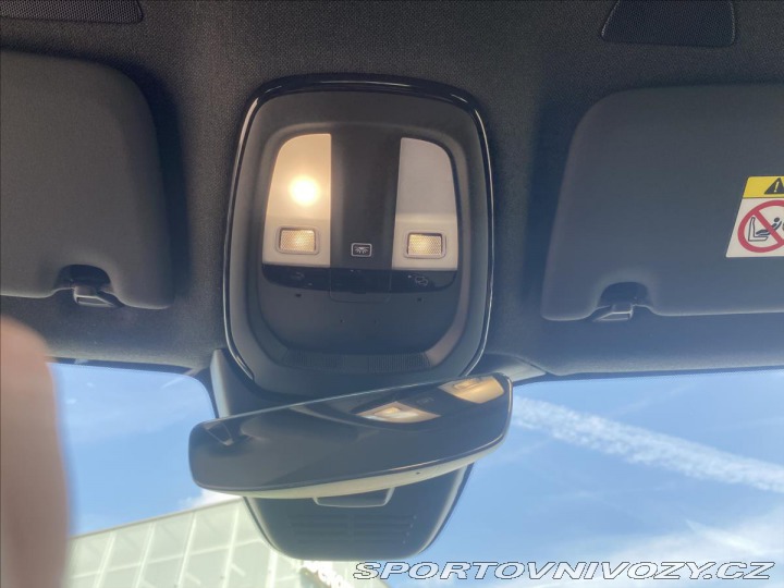 Volvo Ostatní modely XC40 XC 40 FWD Recharge 2022