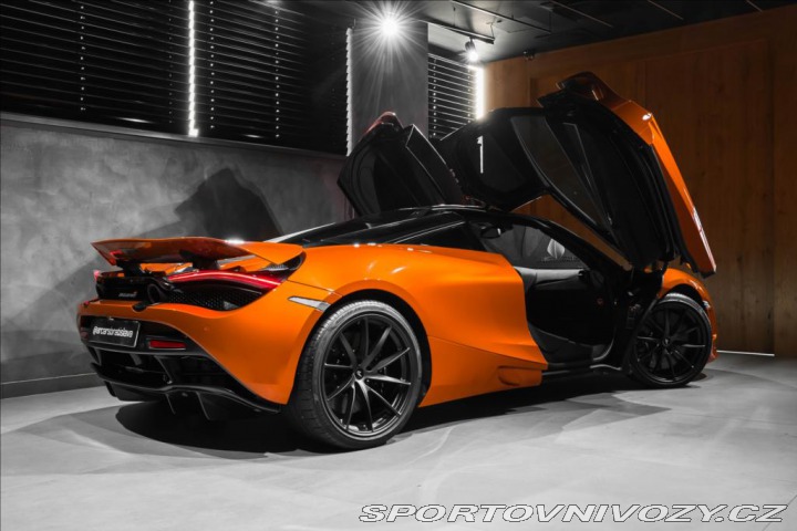 McLaren 720S 4,0 B&W, LIFT, ZÁRUKA 2021