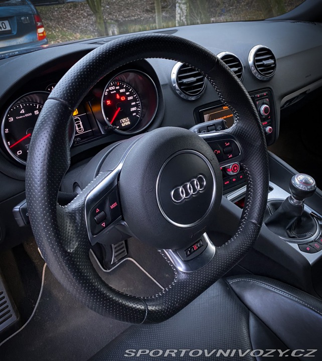 Audi TT RS 2012