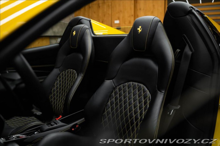 Ferrari F8 3,9 TRIBUTO, SPIDER, LIFT 2021